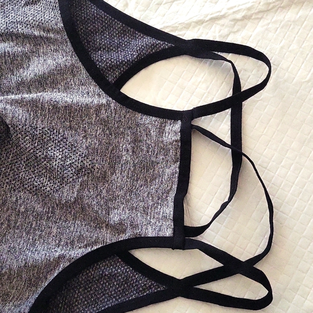 Tank top - Picture 5 of 6